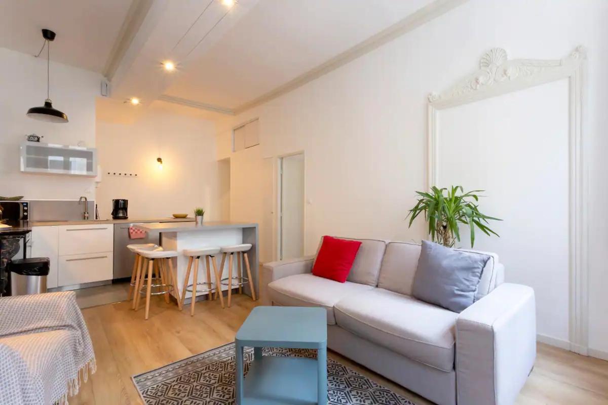 Apartamento Magnifique 2 Pieces - Plein Centre - Tram 1 Min Montpellier Exterior foto